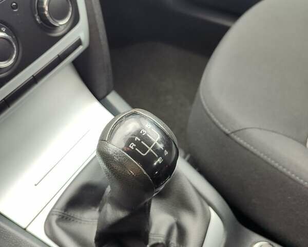 Сірий Шкода Октавія, об'ємом двигуна 1.6 л та пробігом 195 тис. км за 7800 $, фото 24 на Automoto.ua