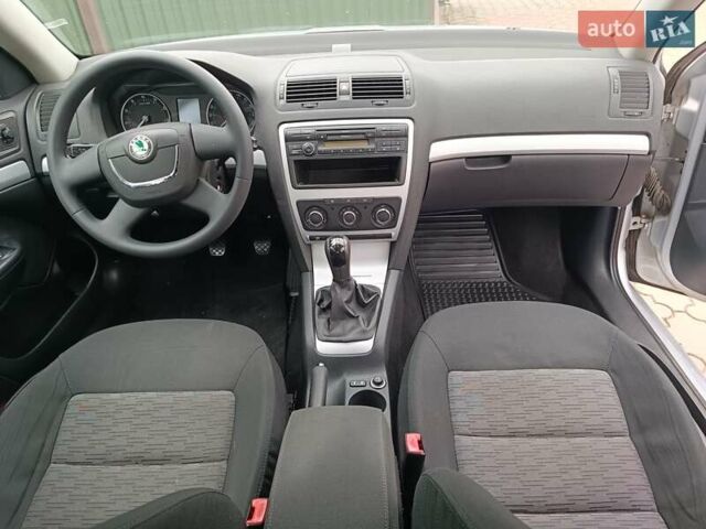 Серый Шкода Октавия, объемом двигателя 1.6 л и пробегом 241 тыс. км за 7450 $, фото 28 на Automoto.ua