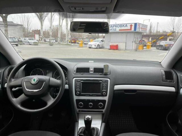 Серый Шкода Октавия, объемом двигателя 1.6 л и пробегом 188 тыс. км за 6900 $, фото 15 на Automoto.ua