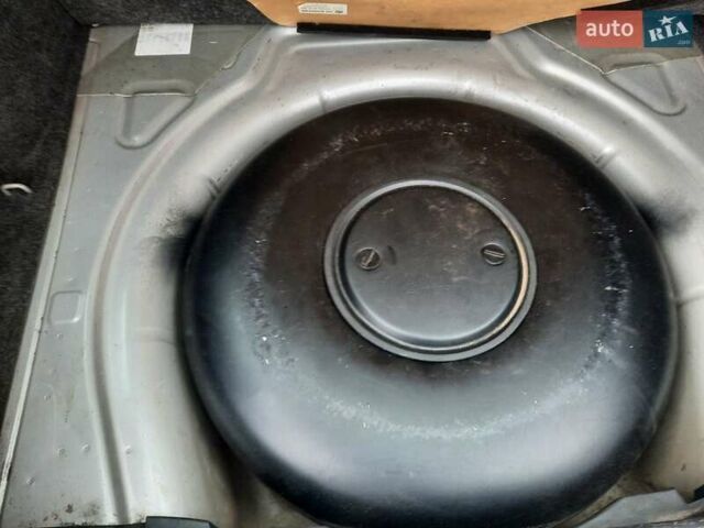 Серый Шкода Октавия, объемом двигателя 1.6 л и пробегом 250 тыс. км за 7370 $, фото 54 на Automoto.ua