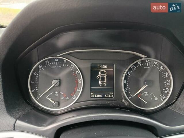 Серый Шкода Октавия, объемом двигателя 1.99 л и пробегом 312 тыс. км за 7800 $, фото 7 на Automoto.ua