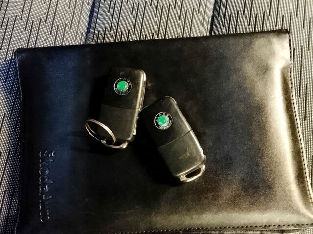 Сірий Шкода Октавія, об'ємом двигуна 1.4 л та пробігом 274 тис. км за 7100 $, фото 11 на Automoto.ua