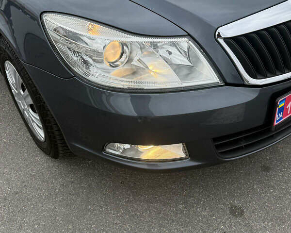 Сірий Шкода Октавія, об'ємом двигуна 1.6 л та пробігом 176 тис. км за 8999 $, фото 31 на Automoto.ua