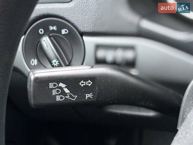 Сірий Шкода Октавія, об'ємом двигуна 1.6 л та пробігом 237 тис. км за 7990 $, фото 109 на Automoto.ua