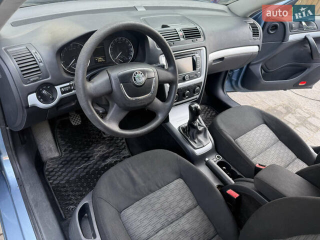 Шкода Октавия 2009 в Львове на Automoto.ua Серый Шкода Октавия, объемом двигателя 1.34 л и пробегом 220 тыс. км за 6400 $, фото 6 на Automoto.ua