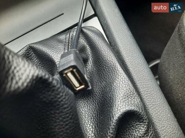 Серый Шкода Октавия, объемом двигателя 1.6 л и пробегом 250 тыс. км за 7370 $, фото 83 на Automoto.ua