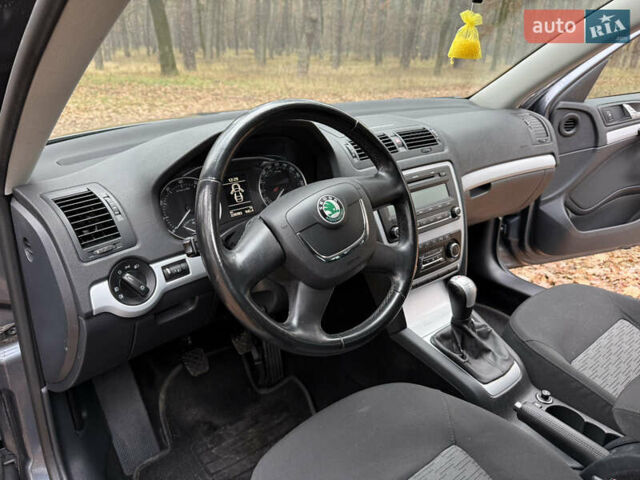 Серый Шкода Октавия, объемом двигателя 1.8 л и пробегом 220 тыс. км за 8200 $, фото 18 на Automoto.ua