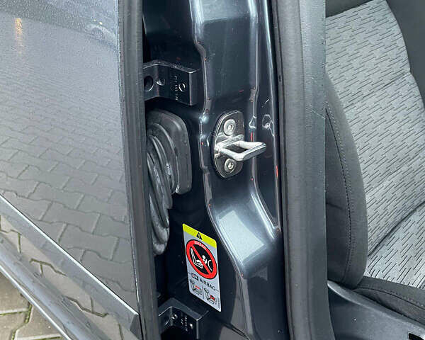 Серый Шкода Октавия, объемом двигателя 1.6 л и пробегом 181 тыс. км за 8888 $, фото 112 на Automoto.ua