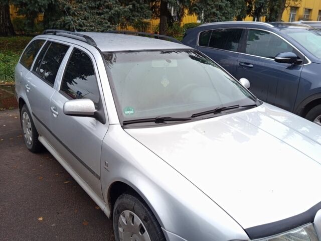 Серый Шкода Октавия, объемом двигателя 1.6 л и пробегом 283 тыс. км за 5850 $, фото 1 на Automoto.ua