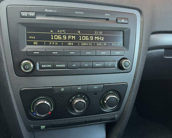 Серый Шкода Октавия, объемом двигателя 1.4 л и пробегом 227 тыс. км за 6450 $, фото 7 на Automoto.ua