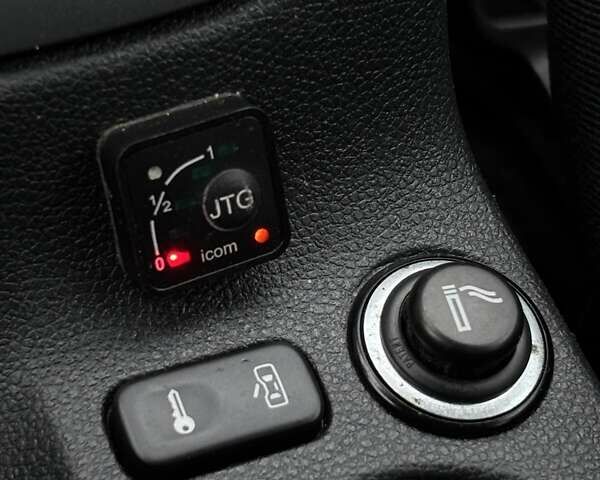Сірий Шкода Октавія, об'ємом двигуна 1.6 л та пробігом 237 тис. км за 7990 $, фото 116 на Automoto.ua