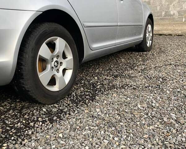 Серый Шкода Октавия, объемом двигателя 1.6 л и пробегом 342 тыс. км за 6500 $, фото 4 на Automoto.ua