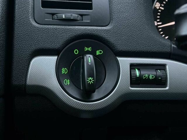 Серый Шкода Октавия, объемом двигателя 1.4 л и пробегом 267 тыс. км за 7700 $, фото 14 на Automoto.ua