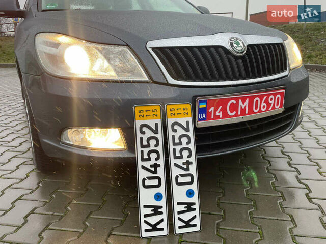 Серый Шкода Октавия, объемом двигателя 1.6 л и пробегом 181 тыс. км за 8888 $, фото 144 на Automoto.ua