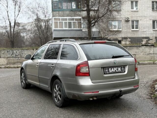 Сірий Шкода Октавія, об'ємом двигуна 0 л та пробігом 300 тис. км за 3650 $, фото 3 на Automoto.ua