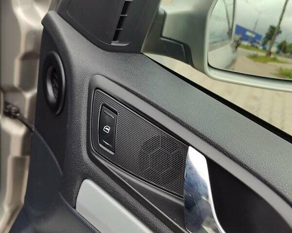 Сірий Шкода Октавія, об'ємом двигуна 1.6 л та пробігом 195 тис. км за 7800 $, фото 49 на Automoto.ua