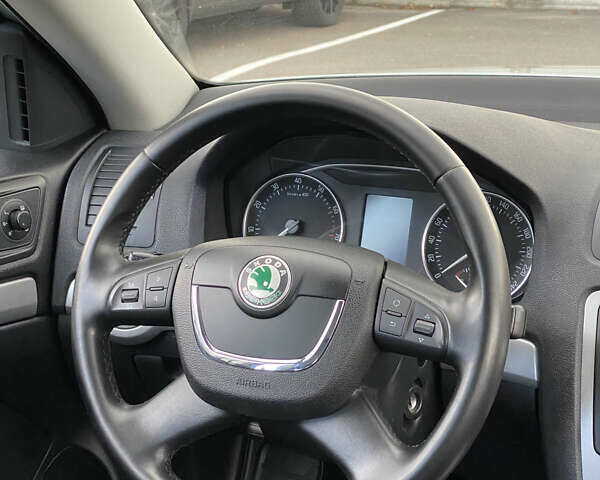 Сірий Шкода Октавія, об'ємом двигуна 1.8 л та пробігом 230 тис. км за 7100 $, фото 36 на Automoto.ua