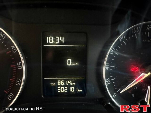 Серый Шкода Октавия, объемом двигателя 1.6 л и пробегом 302 тыс. км за 7500 $, фото 2 на Automoto.ua