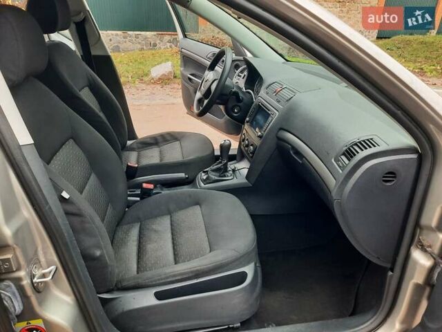 Серый Шкода Октавия, объемом двигателя 1.6 л и пробегом 250 тыс. км за 7370 $, фото 44 на Automoto.ua