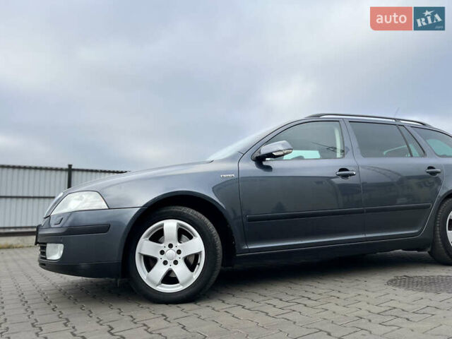 Сірий Шкода Октавія, об'ємом двигуна 1.6 л та пробігом 242 тис. км за 6600 $, фото 12 на Automoto.ua