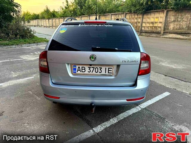 Серый Шкода Октавия, объемом двигателя 1.6 л и пробегом 302 тыс. км за 7500 $, фото 1 на Automoto.ua