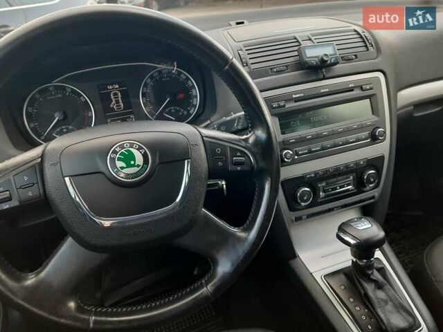 Серый Шкода Октавия, объемом двигателя 1.4 л и пробегом 240 тыс. км за 7199 $, фото 48 на Automoto.ua