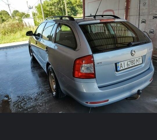 Сірий Шкода Октавія, об'ємом двигуна 1.6 л та пробігом 155 тис. км за 8500 $, фото 1 на Automoto.ua