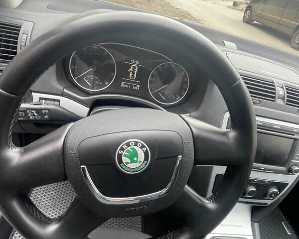 Сірий Шкода Октавія, об'ємом двигуна 1.8 л та пробігом 212 тис. км за 10100 $, фото 15 на Automoto.ua