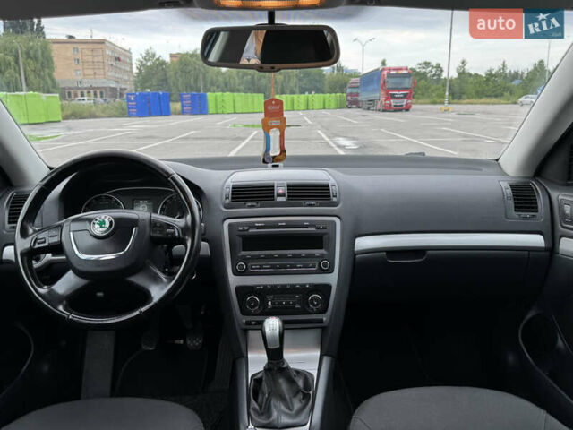 Серый Шкода Октавия, объемом двигателя 1.8 л и пробегом 190 тыс. км за 8300 $, фото 34 на Automoto.ua