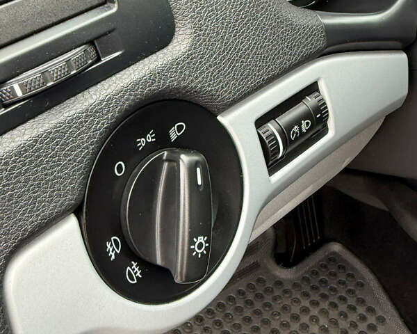 Сірий Шкода Октавія, об'ємом двигуна 1.6 л та пробігом 176 тис. км за 8999 $, фото 63 на Automoto.ua