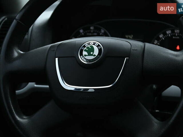 Сірий Шкода Октавія, об'ємом двигуна 1.6 л та пробігом 232 тис. км за 7700 $, фото 19 на Automoto.ua