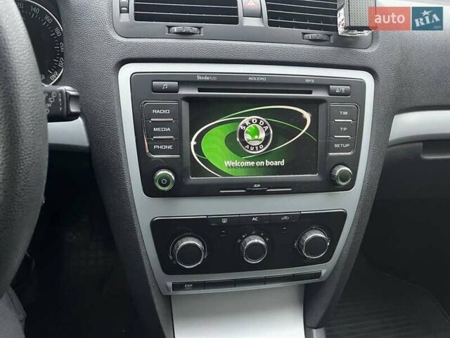 Серый Шкода Октавия, объемом двигателя 1.6 л и пробегом 188 тыс. км за 6900 $, фото 18 на Automoto.ua