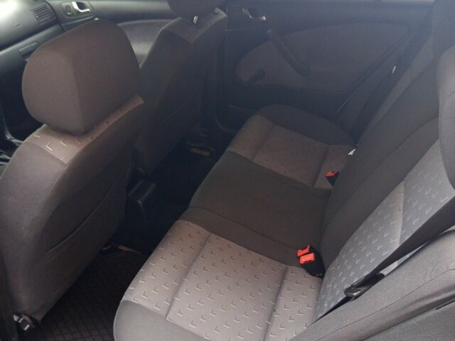 Серый Шкода Октавия, объемом двигателя 1.6 л и пробегом 283 тыс. км за 5850 $, фото 7 на Automoto.ua