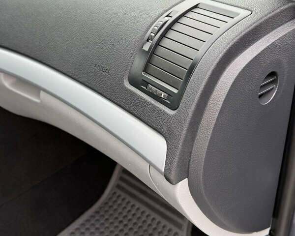 Сірий Шкода Октавія, об'ємом двигуна 1.6 л та пробігом 176 тис. км за 8999 $, фото 82 на Automoto.ua