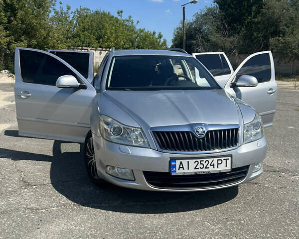 Сірий Шкода Октавія, об'ємом двигуна 1.8 л та пробігом 194 тис. км за 8400 $, фото 2 на Automoto.ua