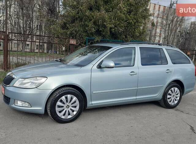 Серый Шкода Октавия, объемом двигателя 1.4 л и пробегом 240 тыс. км за 7199 $, фото 3 на Automoto.ua