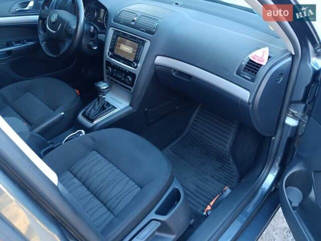 Сірий Шкода Октавія, об'ємом двигуна 1.4 л та пробігом 326 тис. км за 7500 $, фото 8 на Automoto.ua