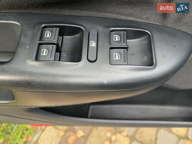 Серый Шкода Октавия, объемом двигателя 1.4 л и пробегом 245 тыс. км за 6800 $, фото 9 на Automoto.ua