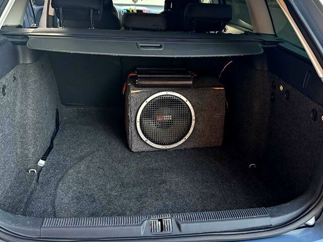 Серый Шкода Октавия, объемом двигателя 1.6 л и пробегом 302 тыс. км за 7500 $, фото 3 на Automoto.ua