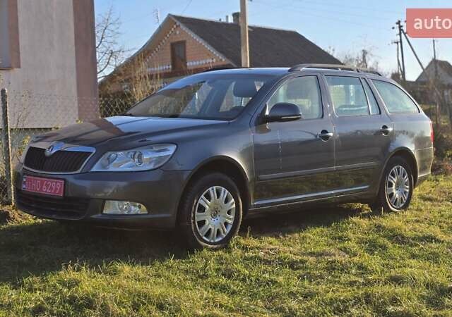 Серый Шкода Октавия, объемом двигателя 1.6 л и пробегом 221 тыс. км за 6999 $, фото 2 на Automoto.ua