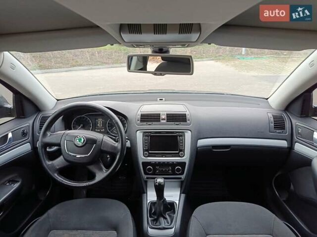 Серый Шкода Октавия, объемом двигателя 1.99 л и пробегом 312 тыс. км за 7800 $, фото 4 на Automoto.ua