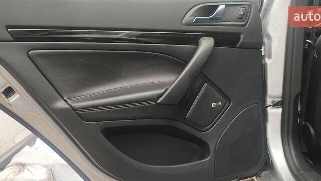 Серый Шкода Октавия, объемом двигателя 1.8 л и пробегом 215 тыс. км за 8000 $, фото 32 на Automoto.ua