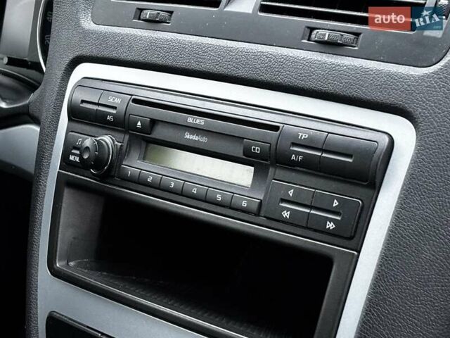 Серый Шкода Октавия, объемом двигателя 1.6 л и пробегом 203 тыс. км за 8099 $, фото 74 на Automoto.ua