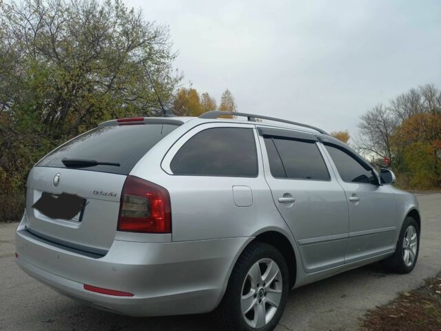 Шкода Октавия 2009 в Лубнах на Automoto.ua Серый Шкода Октавия, объемом двигателя 2 л и пробегом 319 тыс. км за 7800 $, фото 1 на Automoto.ua