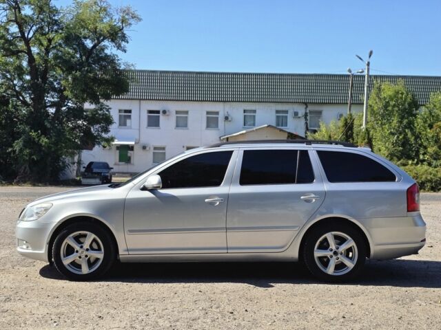 Серый Шкода Октавия, объемом двигателя 2 л и пробегом 240 тыс. км за 8600 $, фото 2 на Automoto.ua