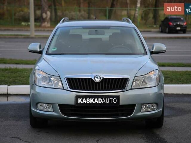 Серый Шкода Октавия, объемом двигателя 1.4 л и пробегом 205 тыс. км за 7900 $, фото 1 на Automoto.ua