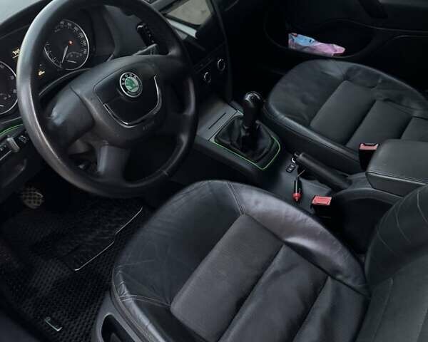 Сірий Шкода Октавія, об'ємом двигуна 1.4 л та пробігом 263 тис. км за 7000 $, фото 5 на Automoto.ua
