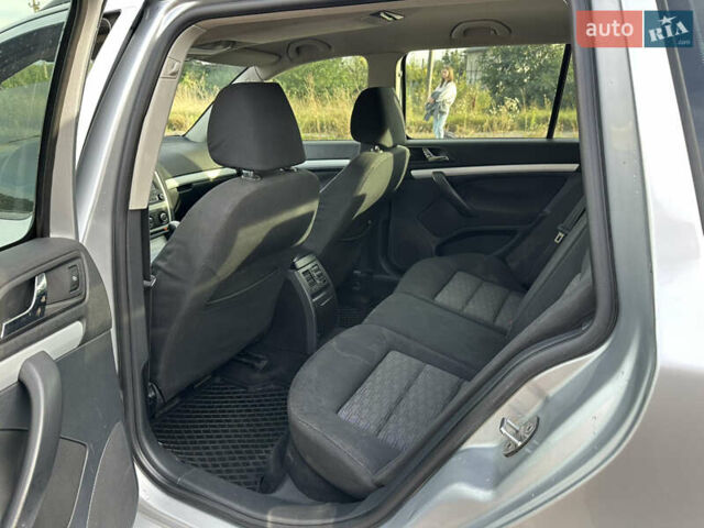 Серый Шкода Октавия, объемом двигателя 1.99 л и пробегом 305 тыс. км за 7500 $, фото 7 на Automoto.ua