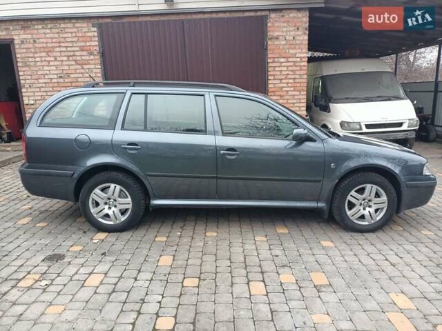 Серый Шкода Октавия, объемом двигателя 1.6 л и пробегом 224 тыс. км за 5999 $, фото 7 на Automoto.ua