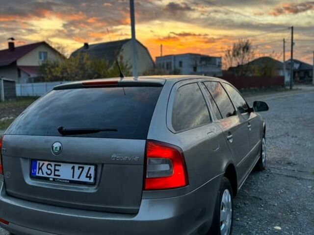 Серый Шкода Октавия, объемом двигателя 1.9 л и пробегом 400 тыс. км за 2999 $, фото 6 на Automoto.ua